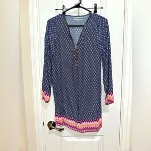 Almost famous, zipper in front. Medium